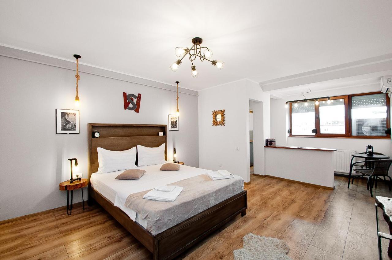 Wood&Steel Apartment Galac Kültér fotó